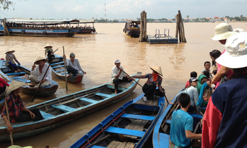 ベトナム定番ツアーはミトのメコン川クルーズ終日観光
